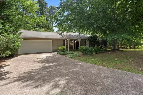 540 Hamlin Trce, Riverdale, GA 30274