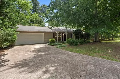 540 Hamlin Trce, Riverdale, GA 30274