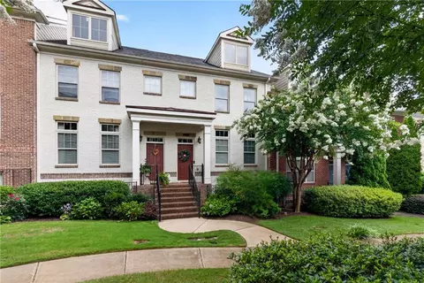 7690 Willoughby Ct, Alpharetta, GA 30005