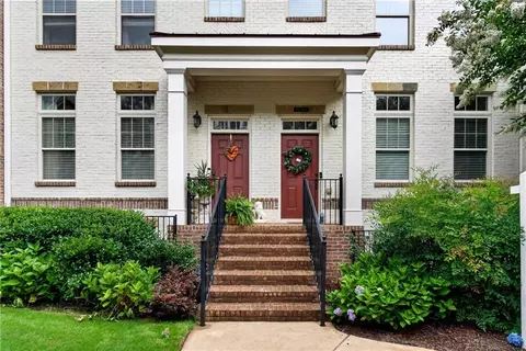 7690 Willoughby Ct, Alpharetta, GA 30005