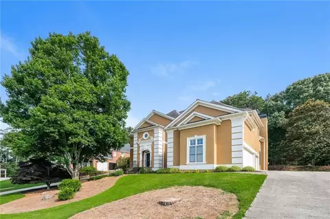 505 Saint Regis Dr, Alpharetta, GA 30022