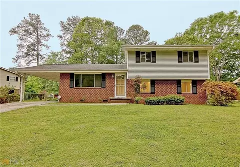 745 Anderson Dr, Jonesboro, GA 30236