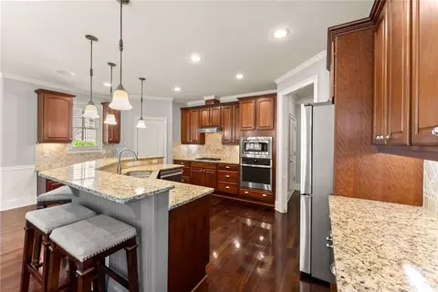 Kitchen - 872 Pathview Ct, Dacula, GA 30019 photo 4 of 7