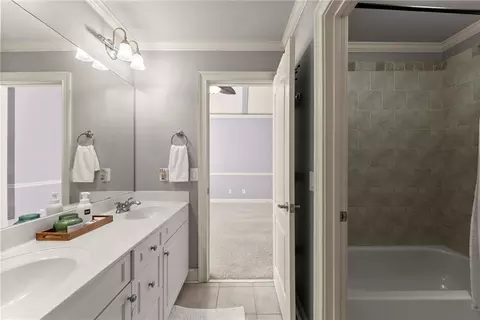 Bath - 872 Pathview Ct, Dacula, GA 30019 photo 8 of 9