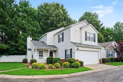 321 Windcroft Ln NW, Acworth, GA 30101