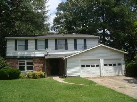 450 Roswell Farms Rd, Roswell, GA 30075