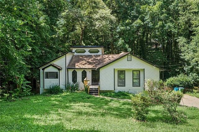 1373 Fairfield Dr SW, Lilburn, GA 30047