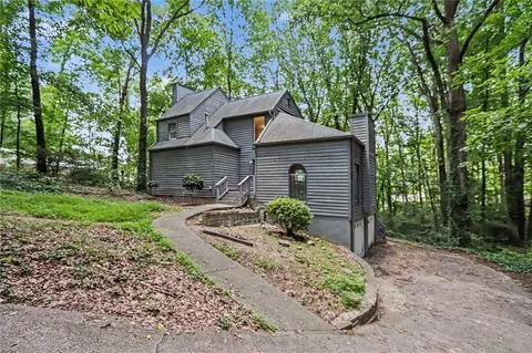 1533 Hillhaven Dr, Marietta, GA 30062