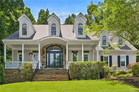 9140 Nesbit Lakes Dr, Alpharetta, GA 30022