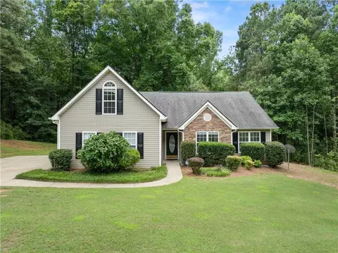 6000 Devonshire Dr, Flowery Branch, GA 30542