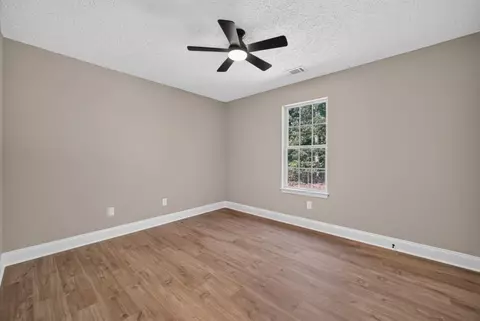 Bedroom - 11 Willow Ridge Dr, Hampton, GA 30228 photo 5 of 6