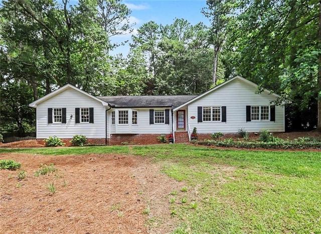 4647 Nantucket Dr SW, Lilburn, GA 30047