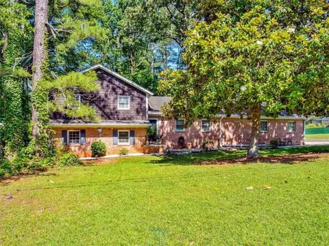 2853 Pendant Pl, Decatur, GA 30034