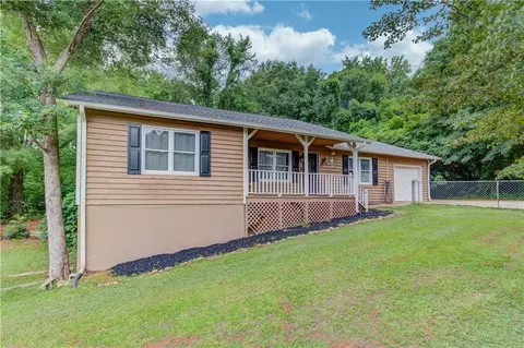 3305 Ladd Dr, Gainesville, GA 30506