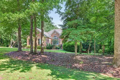 Exterior - 323 Oconee Ln, Commerce, GA 30529 photo 2 of 22