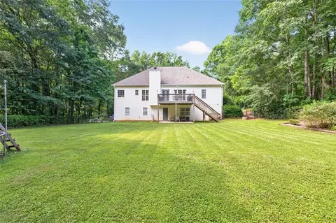 Exterior - 323 Oconee Ln, Commerce, GA 30529 photo 12 of 22