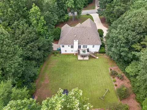Exterior - 323 Oconee Ln, Commerce, GA 30529 photo 21 of 22