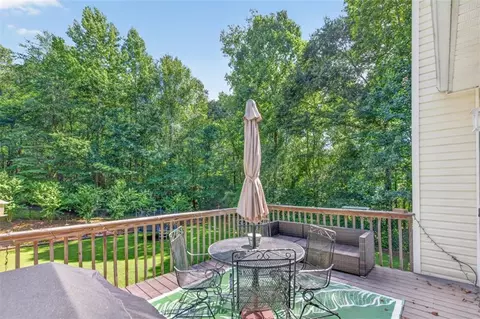 Exterior - 323 Oconee Ln, Commerce, GA 30529 photo 11 of 22