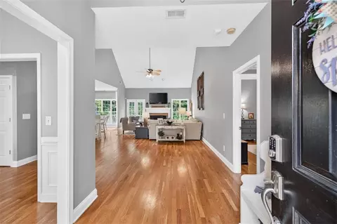 Entry Way - 323 Oconee Ln, Commerce, GA 30529 photo 1 of 5
