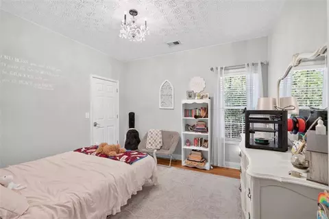 Bedroom - 323 Oconee Ln, Commerce, GA 30529 photo 3 of 14