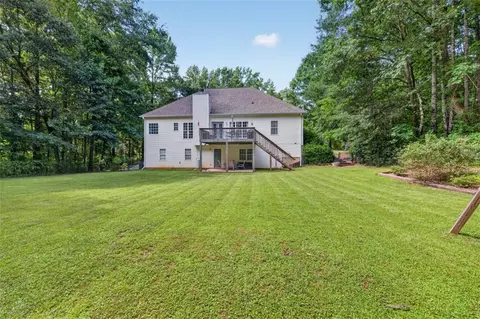 Exterior - 323 Oconee Ln, Commerce, GA 30529 photo 13 of 22