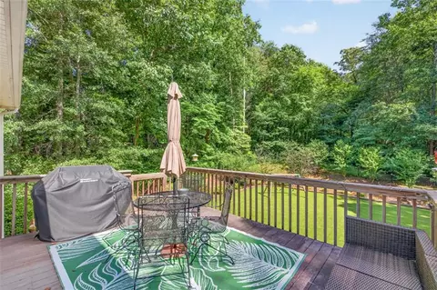 Exterior - 323 Oconee Ln, Commerce, GA 30529 photo 10 of 22