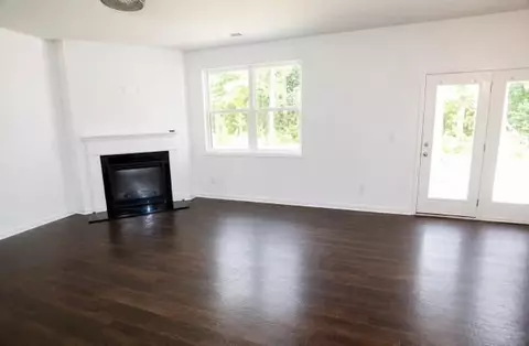 Living - 25 Lena Ct, Covington, GA 30016 photo 1 of 2