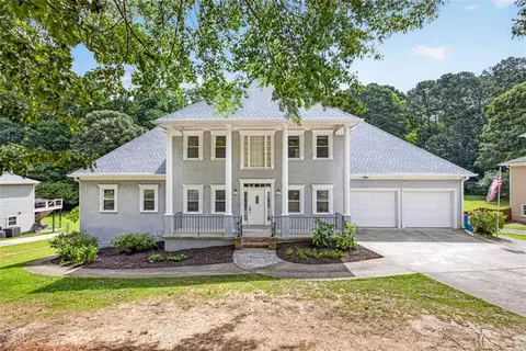 2058 Lakewood Cir, Grayson, GA 30017