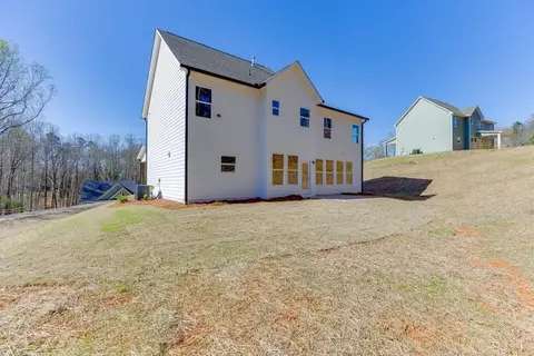 Exterior - 979 Lakeview, Commerce, GA 30529 photo 8 of 8