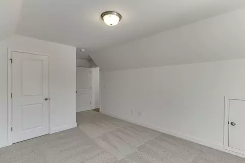 Bedroom - 979 Lakeview, Commerce, GA 30529 photo 7 of 10