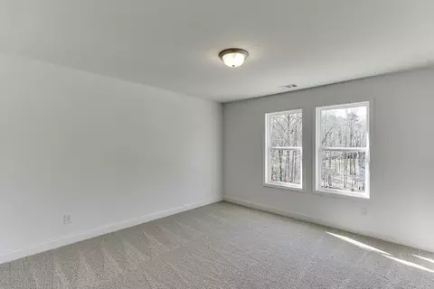 Bedroom - 979 Lakeview, Commerce, GA 30529 photo 1 of 10