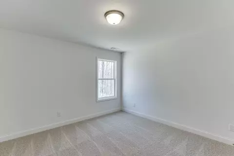 Bedroom - 979 Lakeview, Commerce, GA 30529 photo 3 of 10