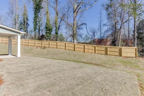 Exterior - 929 Lakeview, Commerce, GA 30529 photo 9 of 9