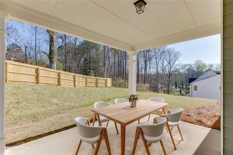 Exterior - 929 Lakeview, Commerce, GA 30529 photo 7 of 9