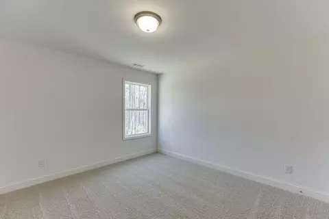 Bedroom - 929 Lakeview, Commerce, GA 30529 photo 3 of 10