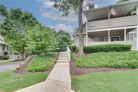 1004 Wynnes Ridge Cir SE, Marietta, GA 30067