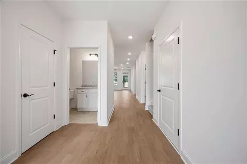 Entry Way - 122 Harmony Cir, Cartersville, GA 30120 photo 4 of 9
