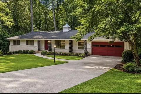 165 W Spalding Dr, Atlanta, GA 30328
