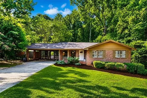702 Highview Dr SE, Smyrna, GA 30082