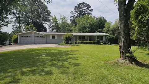 4810 Parks Rd, Cumming, GA 30041