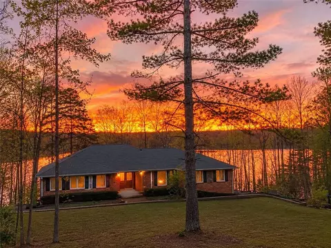 4521 Shoreline Dr, Gainesville, GA 30506