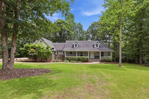 140 Tall Oaks Dr, Alto, GA 30510