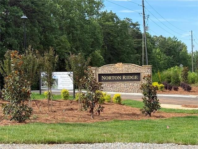 17 Norton Trl, Dahlonega, GA 30533