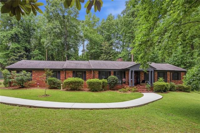 635 Wisteria Dr SW, Marietta, GA 30064