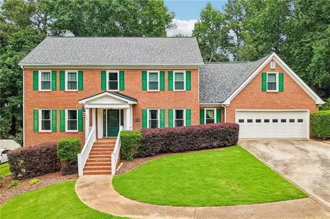 1184 Staples Dr SW, Lilburn, GA 30047