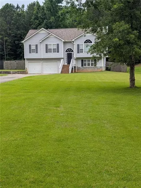 156 Diamond Ct, Carrollton, GA 30116