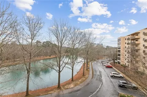 1800 Clairmont Lk #426, Decatur, GA 30033