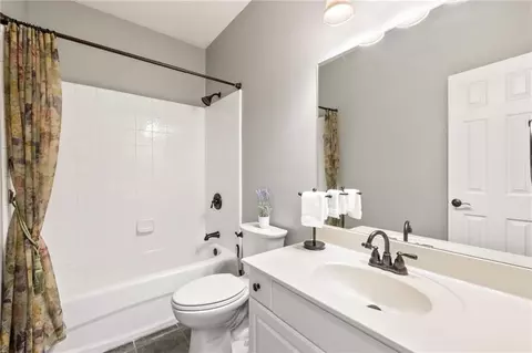 Bath - 1010 River Mist Dr, Suwanee, GA 30024 photo 1 of 8