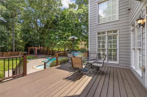 Exterior - 1010 River Mist Dr, Suwanee, GA 30024 photo 3 of 10