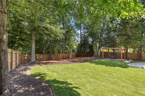 Exterior - 1010 River Mist Dr, Suwanee, GA 30024 photo 5 of 10